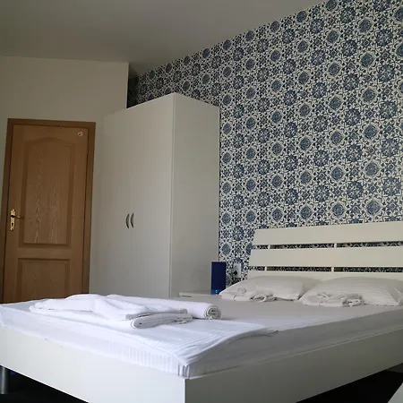 فور سيزونس العائلي فندق 2*